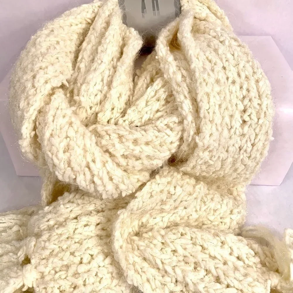 SOFT IVORY OBLONG SCARF by LETS SNUGGLE MIXIT